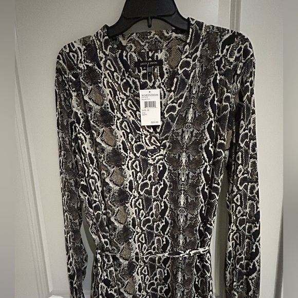 Judith and Charles-BNWT-snake print dress- long sleeve-detachable belt-size 8 - Picture 2 of 6